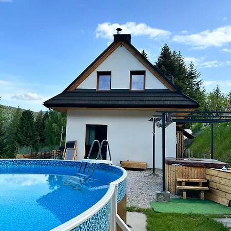 Dağ evi Z Jacuzzi Zawoja