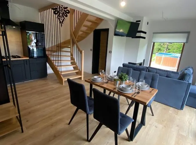 Chalet Z Jacuzzi Zawoja